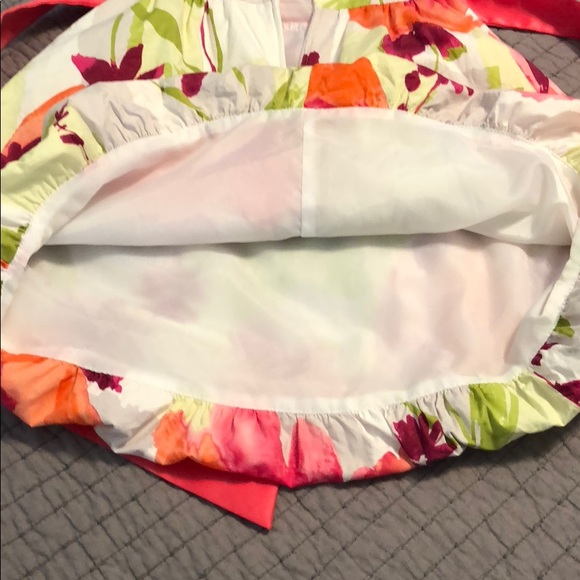 Girls watercolor print party dress. Size 8 - Picture 5 of 5